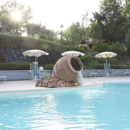 Bosco D'Olmi Country House Sant'Andrea del Garigliano エクステリア 写真